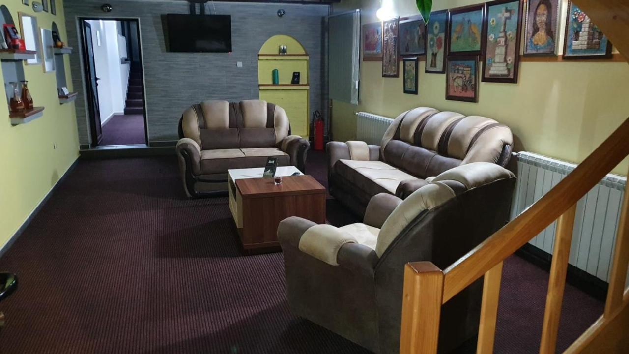 Deltix Apartments Vrsac Luaran gambar