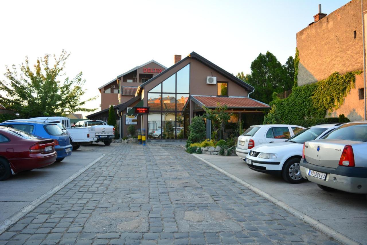 Deltix Apartments Vrsac Luaran gambar