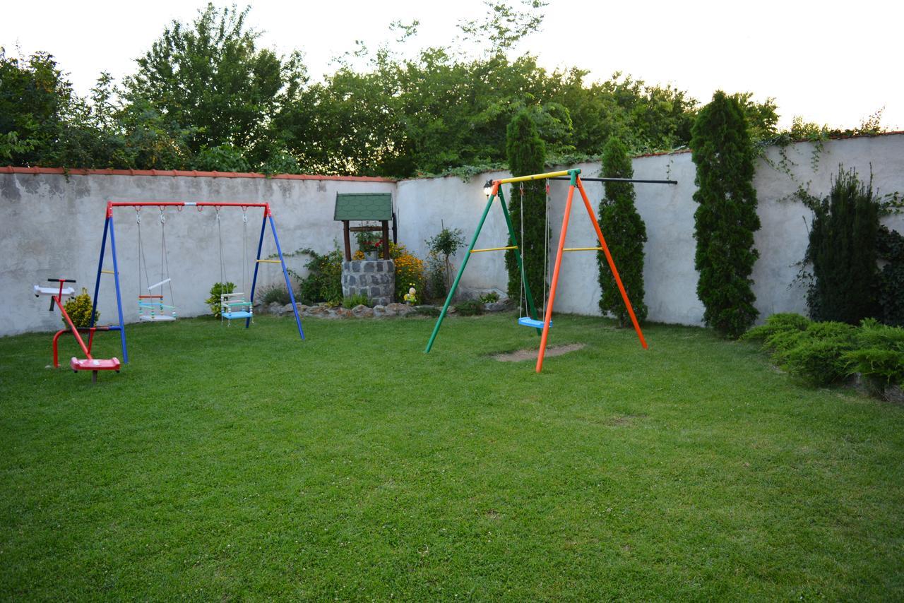 Deltix Apartments Vrsac Luaran gambar