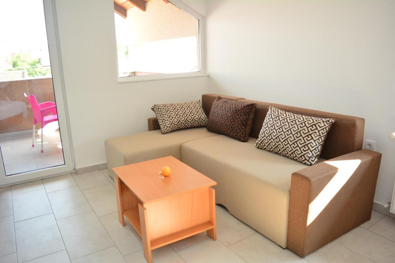 Deltix Apartments Vrsac Luaran gambar