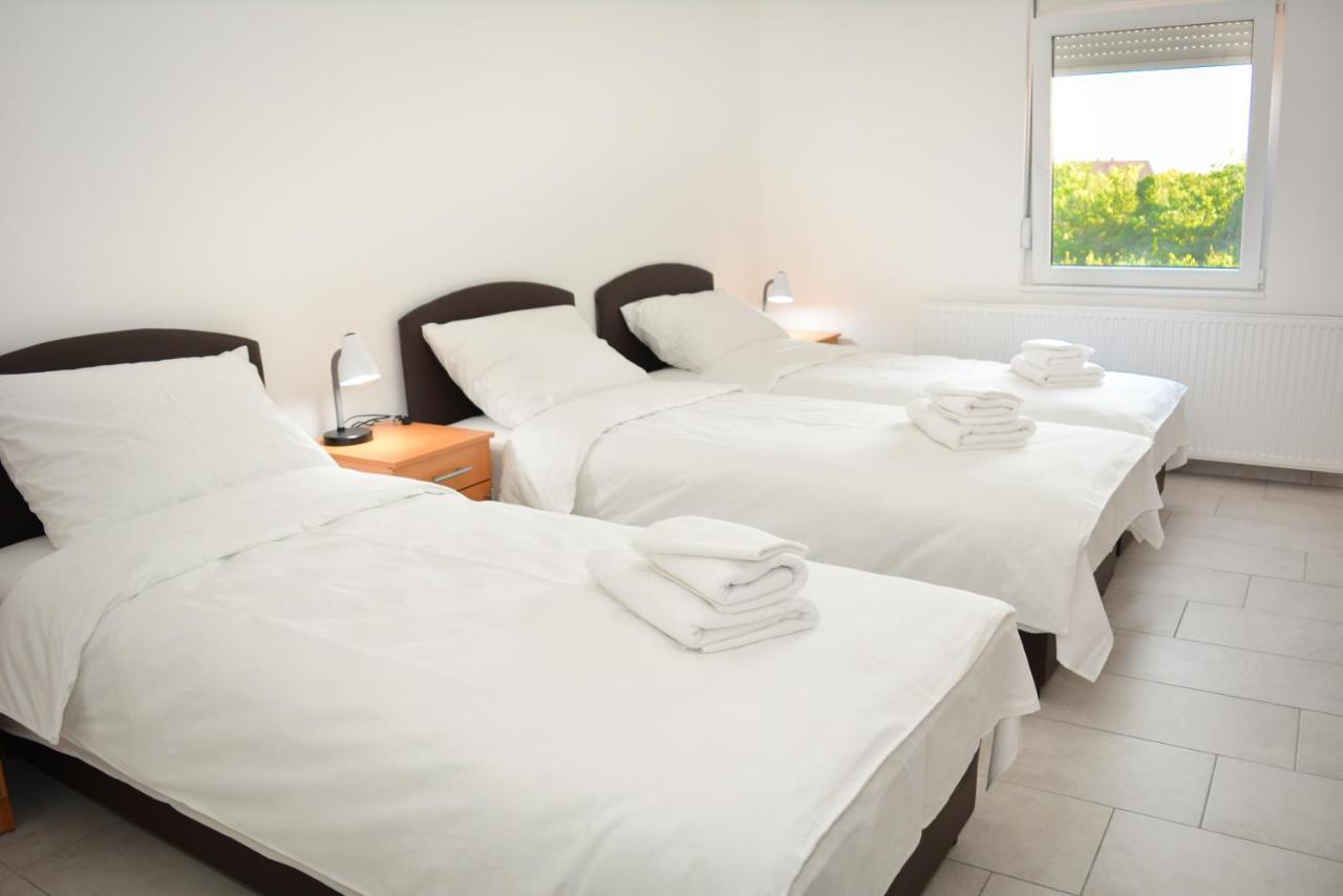 Deltix Apartments Vrsac Luaran gambar