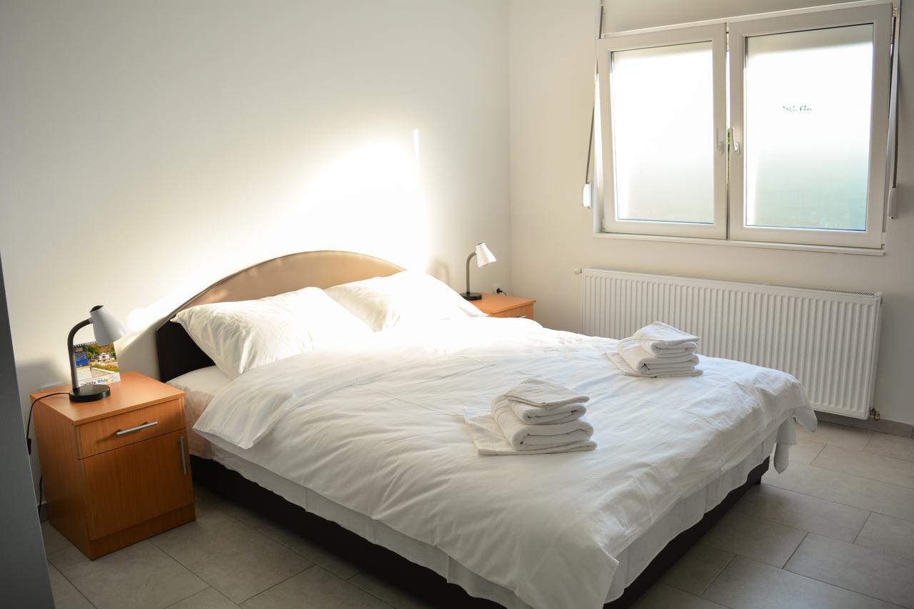 Deltix Apartments Vrsac Luaran gambar